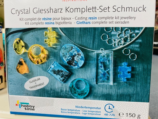 Schmuck mit Giessharz